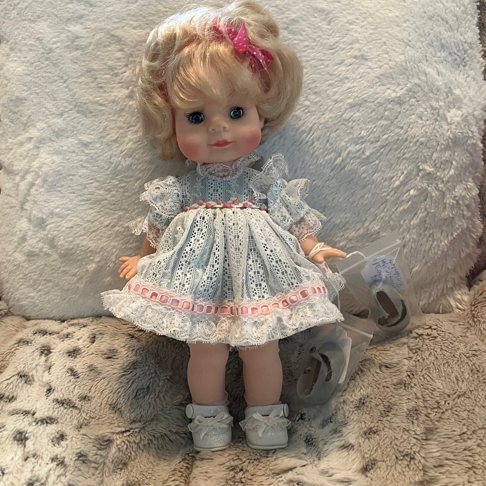 Vintage 1964  Madame Alexander Muffin Birthday Party Doll original shoes 11in